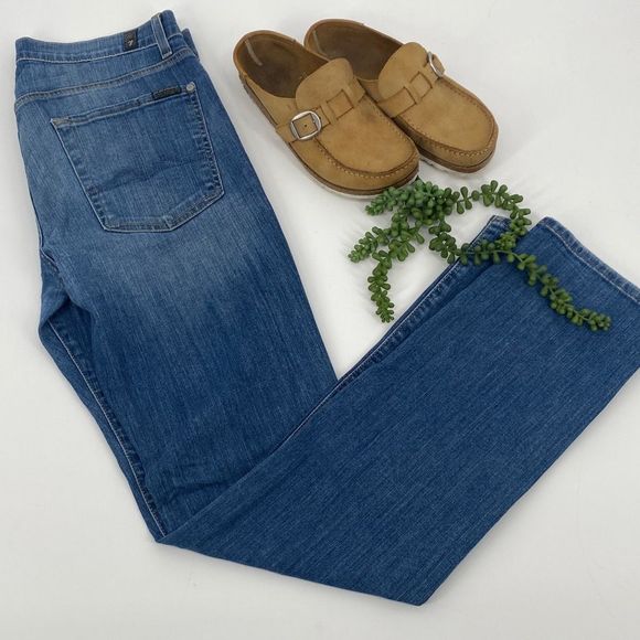 Women's Blue Jeans - Picture 2 of 16